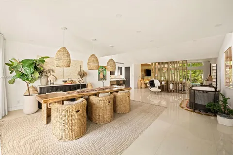 $3,395,000 | 865 West 47th Street, Miami Beach, FL 33140