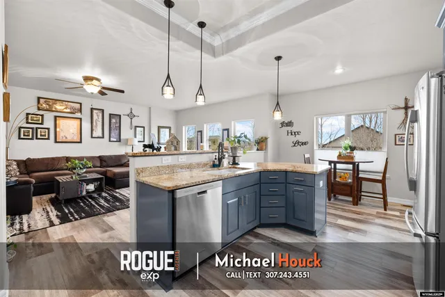 $648,900 | 6160 Coronado Drive, Casper, WY 82609