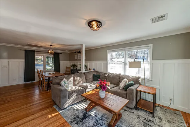 $599,000 | 75 Hazard Avenue, Huntington Station, NY 11746