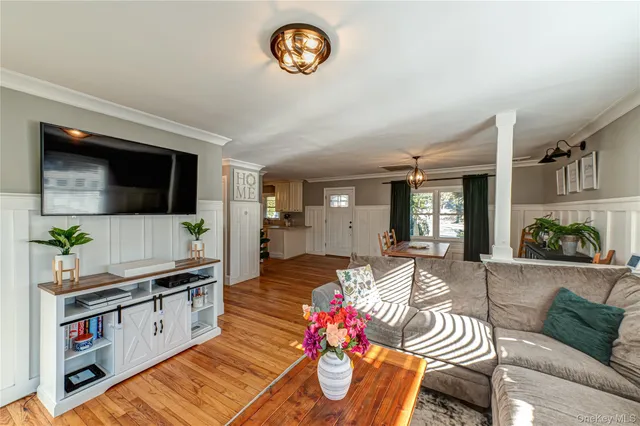 $599,000 | 75 Hazard Avenue, Huntington Station, NY 11746