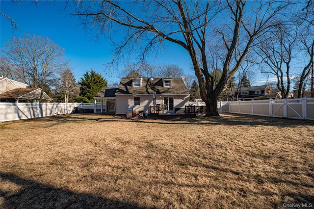 $599,000 | 75 Hazard Avenue, Huntington Station, NY 11746