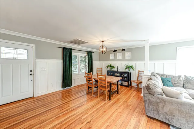 $599,000 | 75 Hazard Avenue, Huntington Station, NY 11746