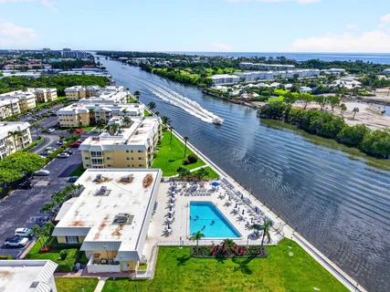 $234,900 | 25 Colonial Club Drive, Unit 205, Boynton Beach, FL 33435