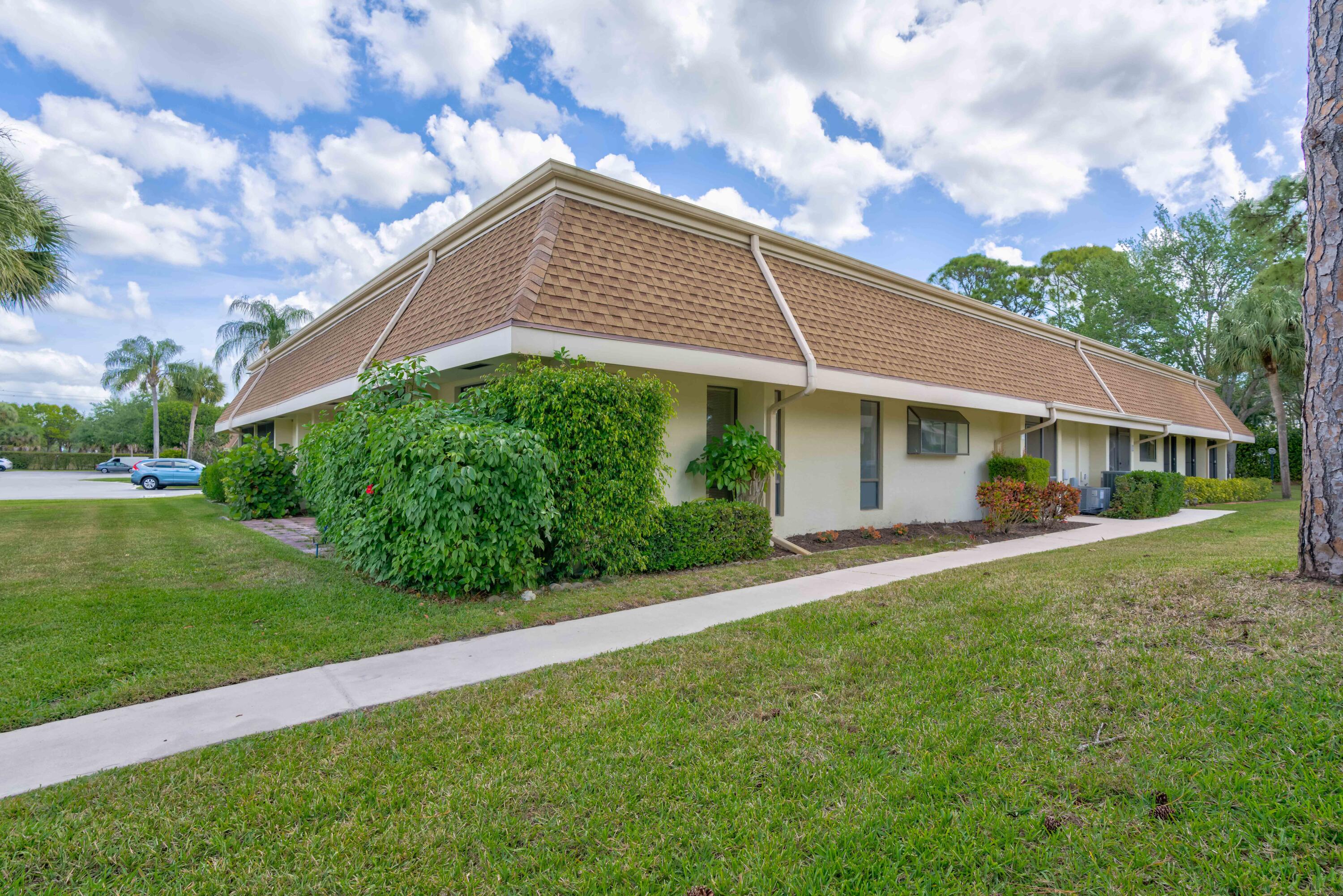 107 Half Moon Circle, Unit D Jupiter, FL 33458 - Photo 1 of 23 02__mlp6532_3_4_5_6