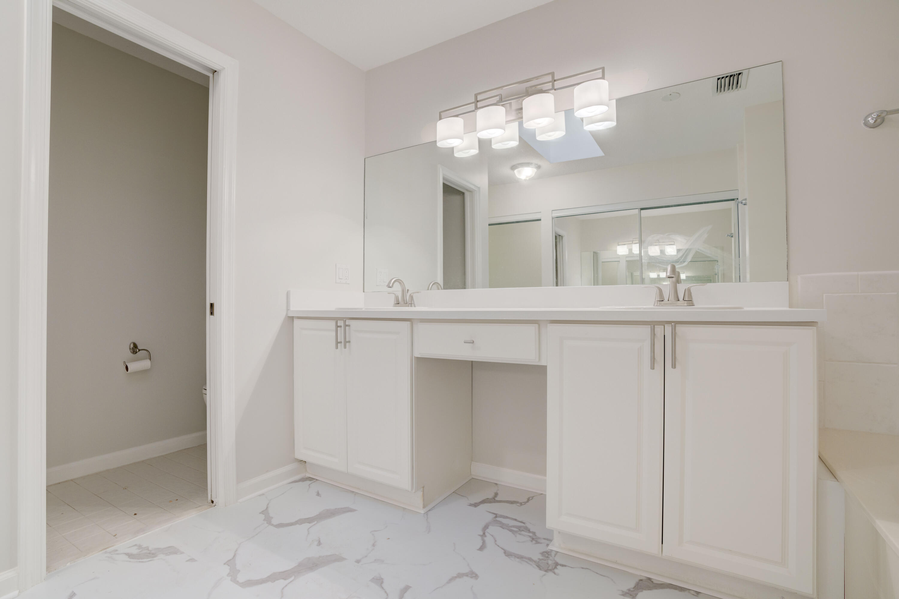 107 Half Moon Circle, Unit D Jupiter, FL 33458 - Photo 17 of 23 33__mlp6512_3_4_5_6