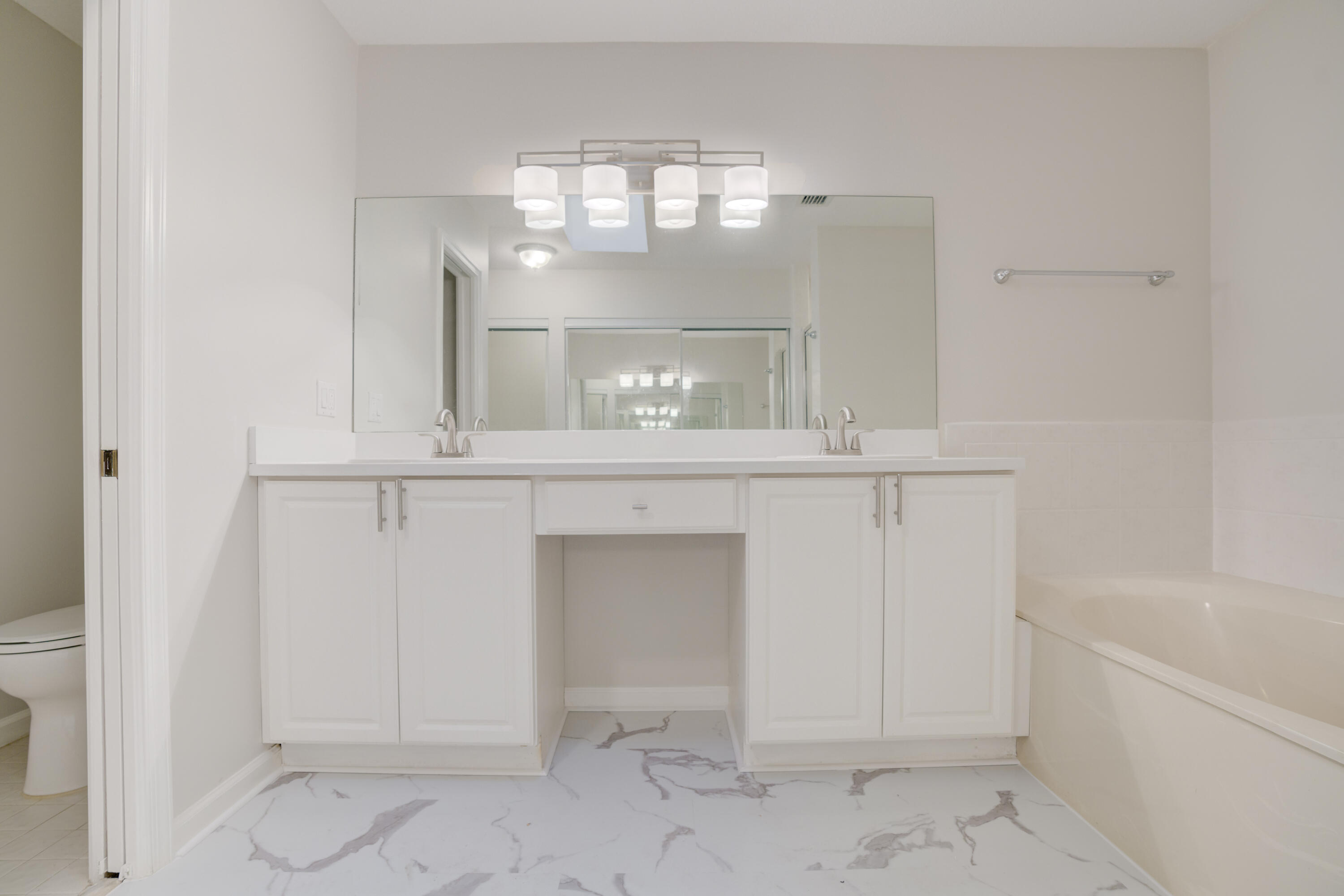 107 Half Moon Circle, Unit D Jupiter, FL 33458 - Photo 18 of 23 32__mlp6507_08_09_10_11