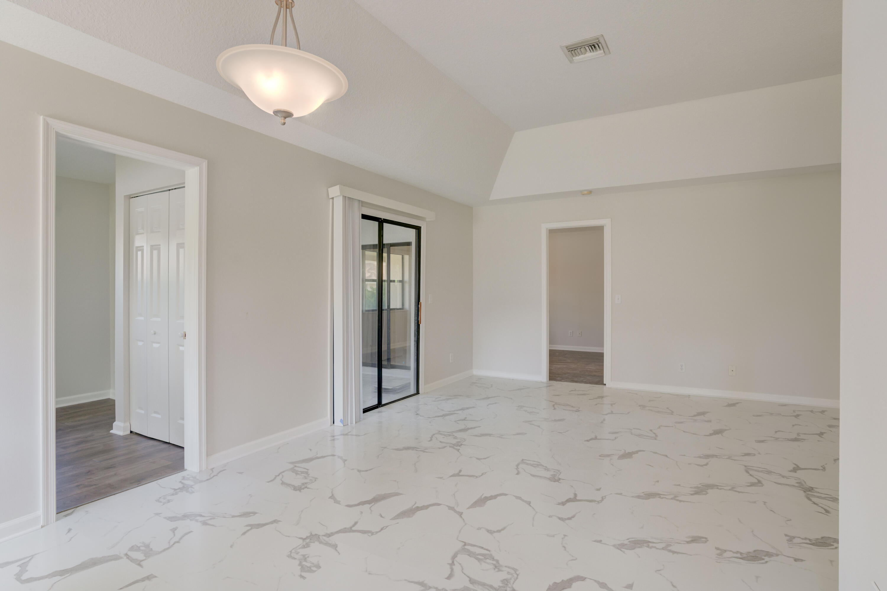 107 Half Moon Circle, Unit D Jupiter, FL 33458 - Photo 6 of 23 09__mlp6387_88_89_90_91