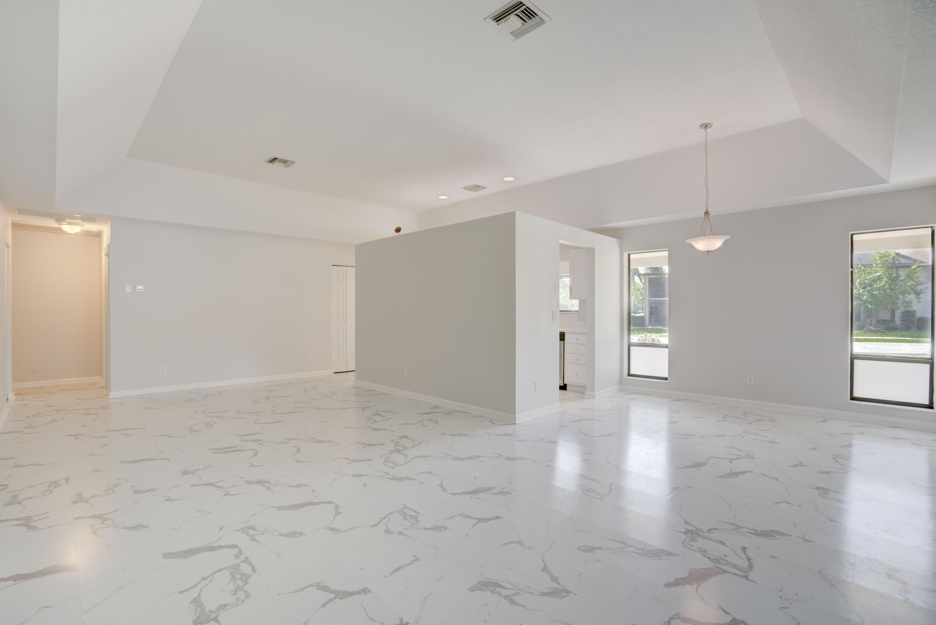 107 Half Moon Circle, Unit D Jupiter, FL 33458 - Photo 10 of 23 14__mlp6412_3_4_5_6