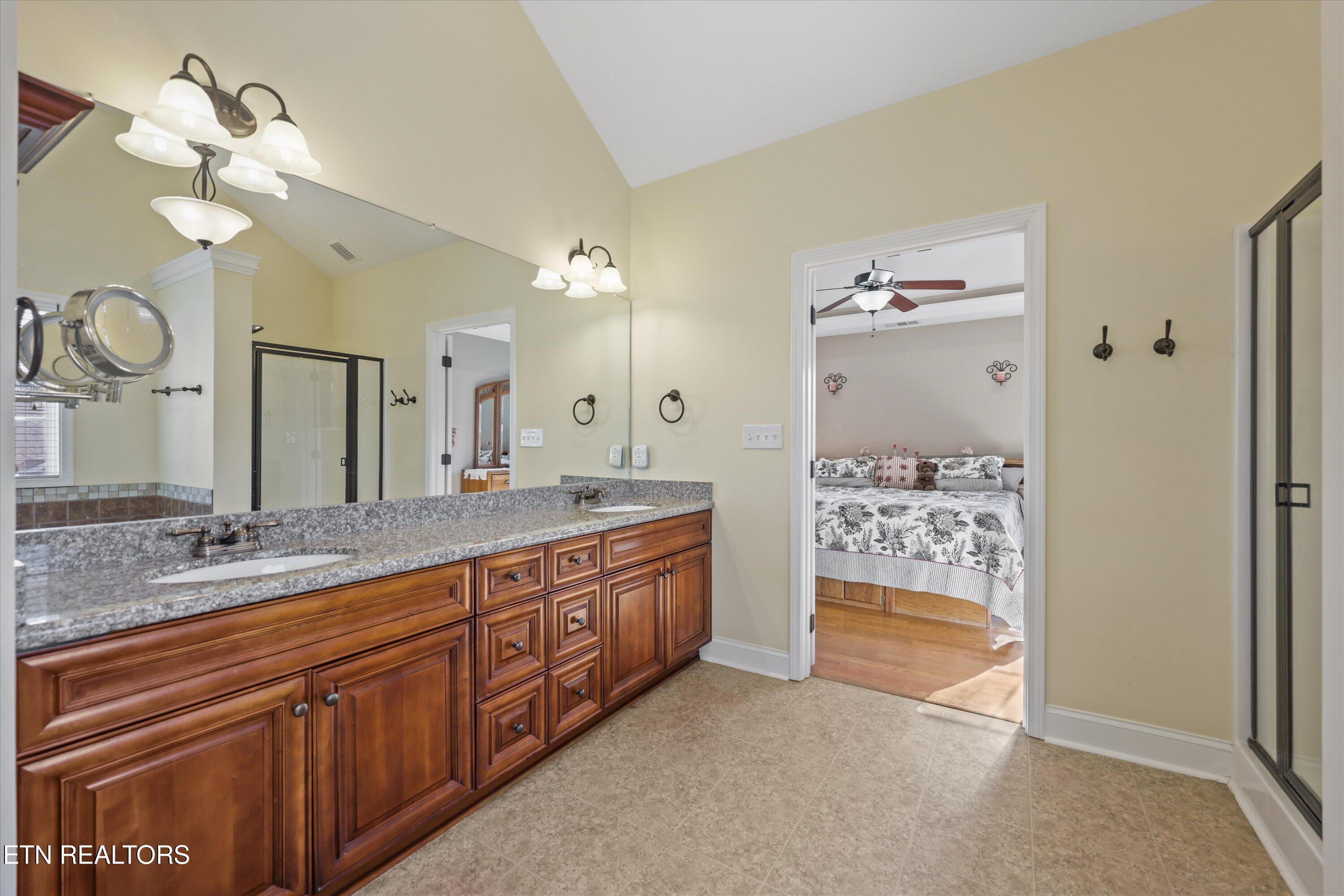104 Crystal Cove Lane Oak Ridge, TN 37830 - Photo 17 of 36 primary bathroom
