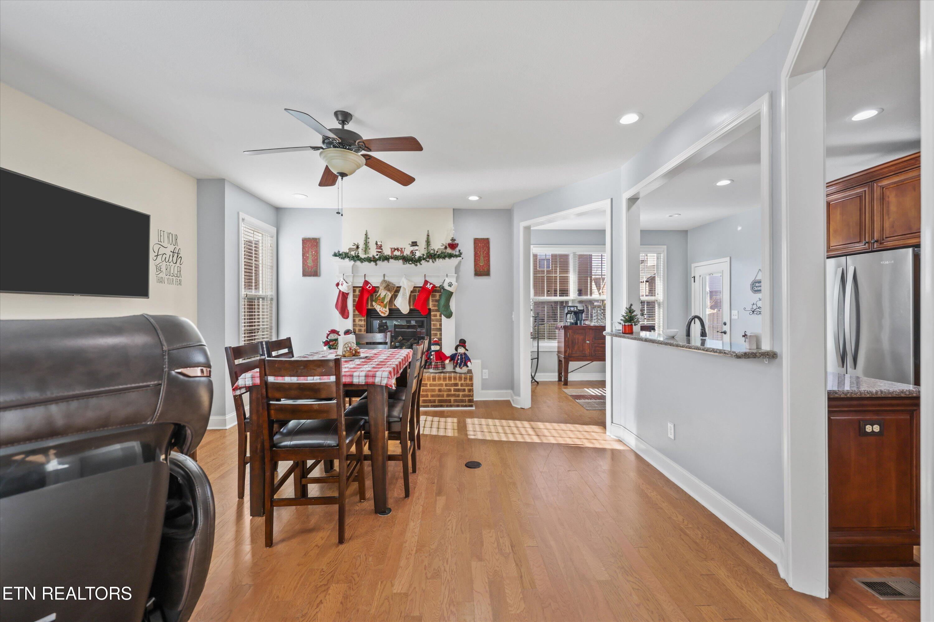 104 Crystal Cove Lane Oak Ridge, TN 37830 - Photo 5 of 36 dining room