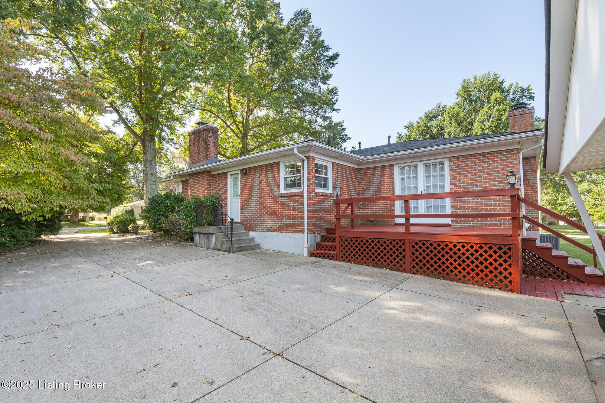 5517 Beth Road Louisville, KY 40219 - Photo 43 of 51 5517 Beth Rd-47