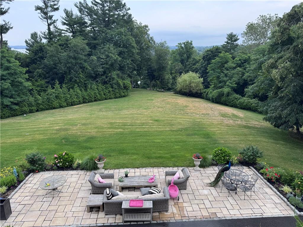 314 Mill Hill Road Nassau County, NY 11765 - Photo 19 of 23