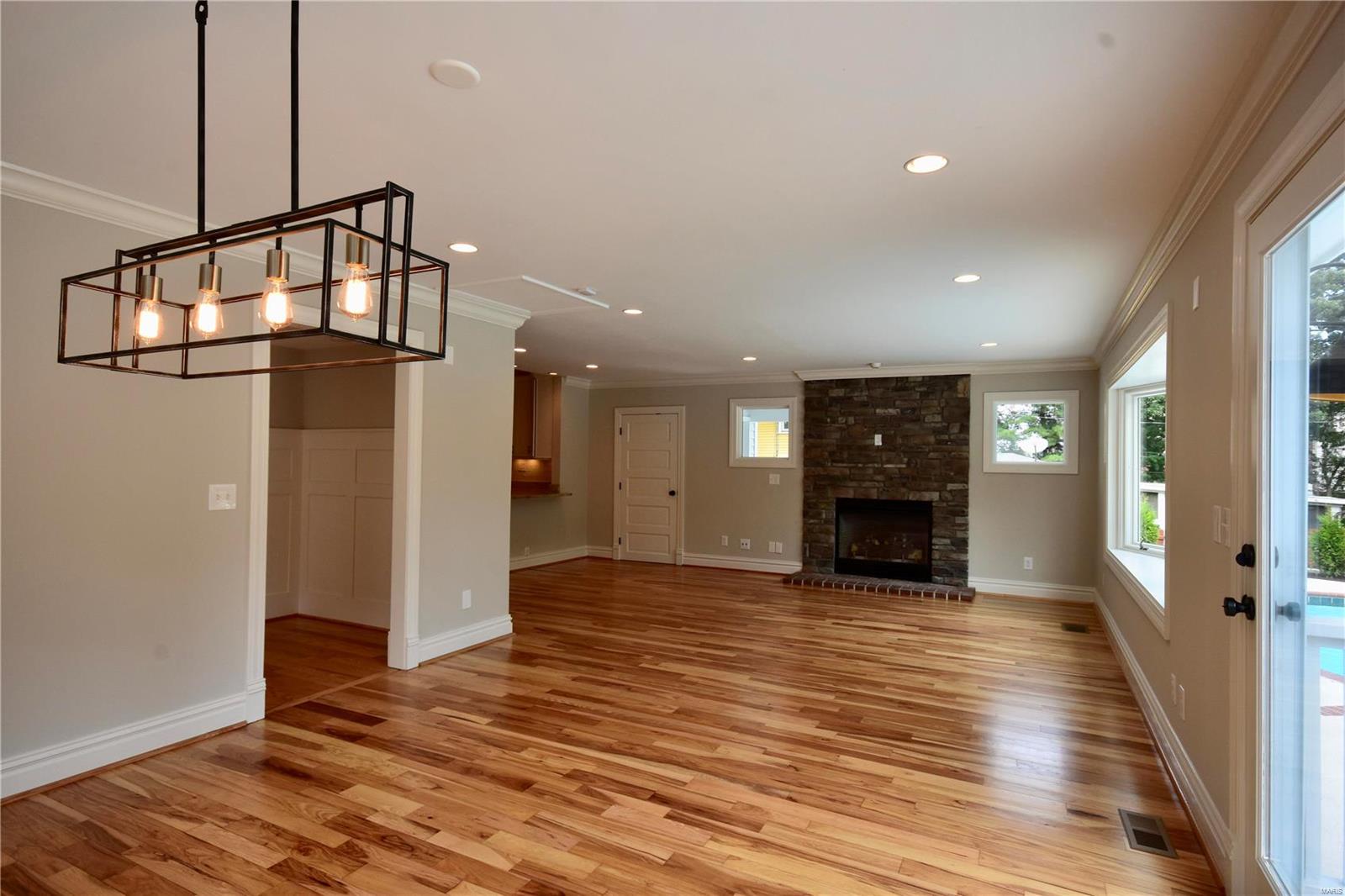 32 South Rock Hill Road St. Louis, MO 63119 - Photo 11 of 31 Gallery Image 11