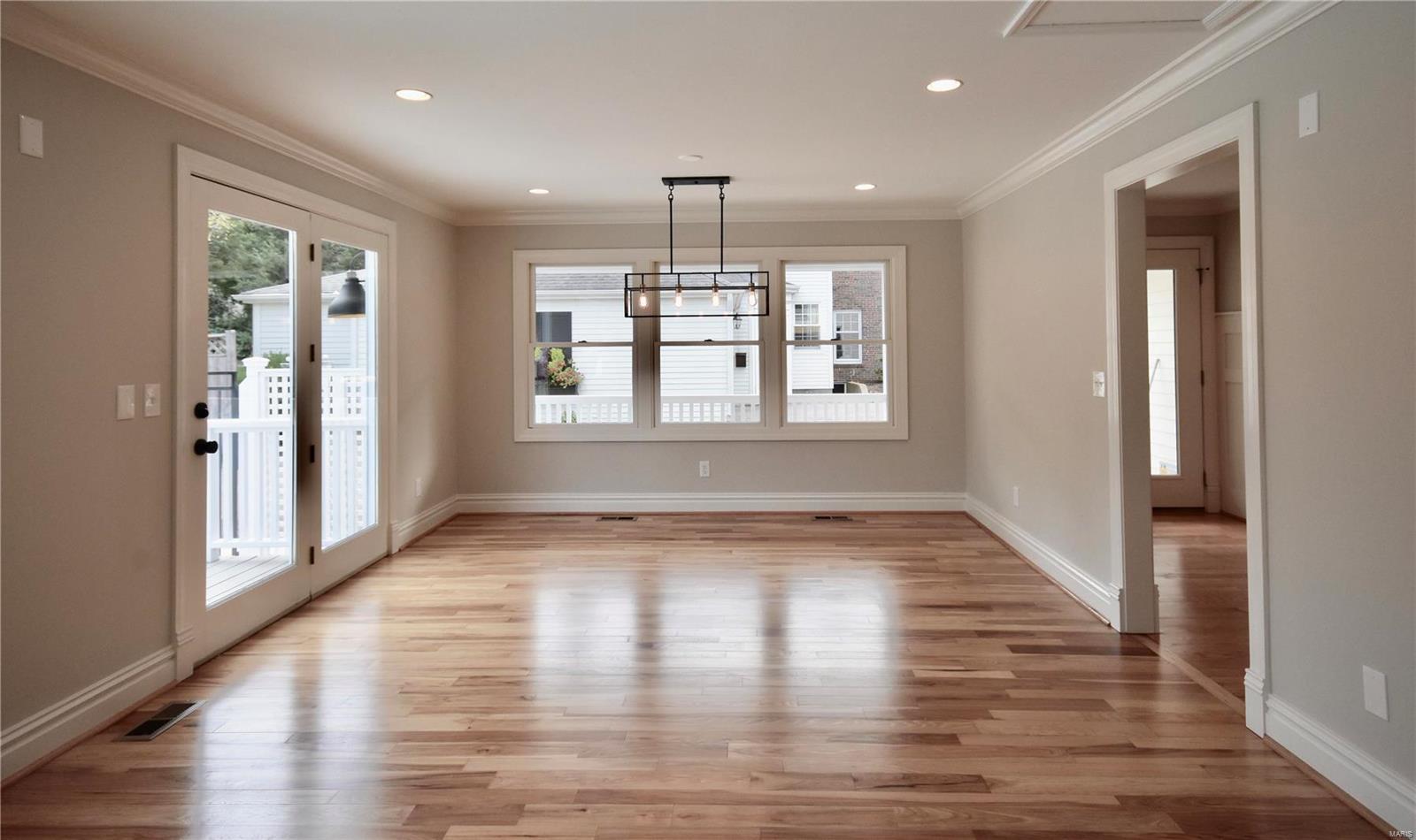 32 South Rock Hill Road St. Louis, MO 63119 - Photo 12 of 31 Gallery Image 12