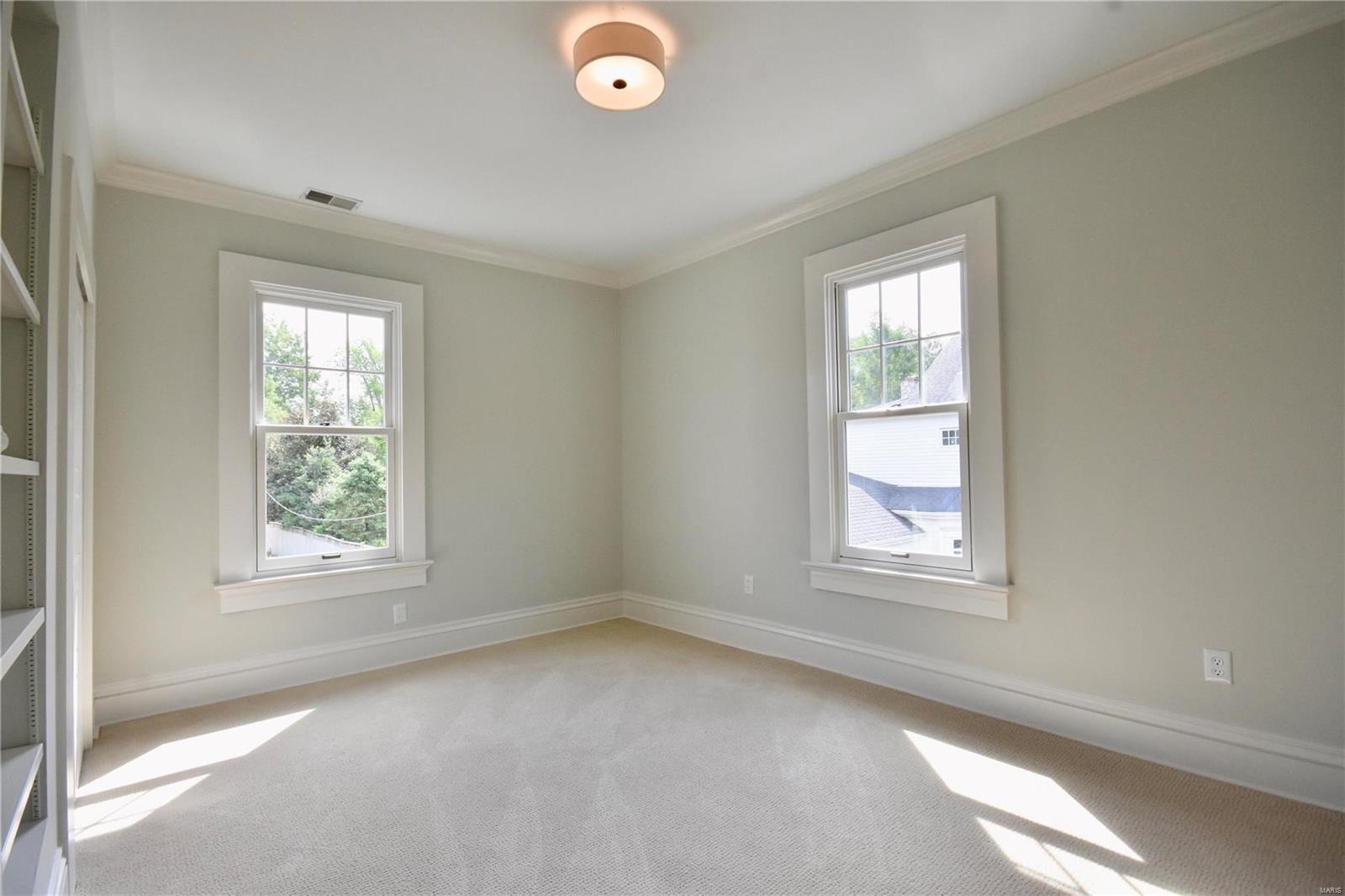 32 South Rock Hill Road St. Louis, MO 63119 - Photo 23 of 31 Gallery Image 23