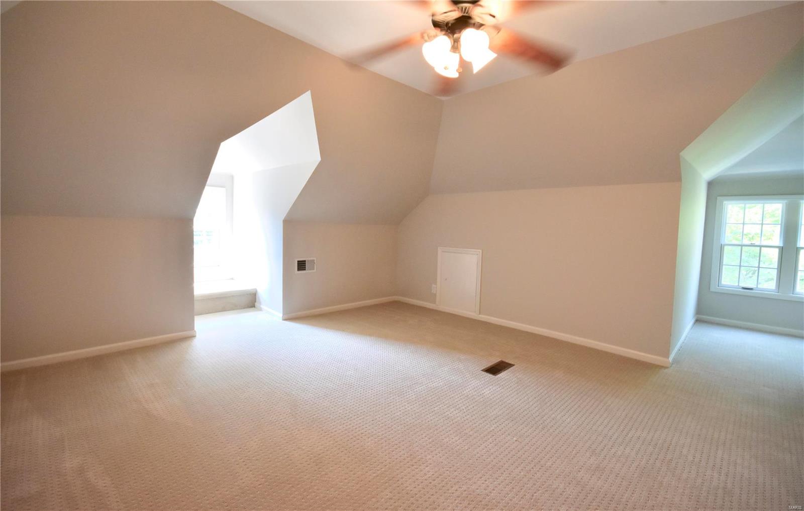 32 South Rock Hill Road St. Louis, MO 63119 - Photo 25 of 31 Gallery Image 25