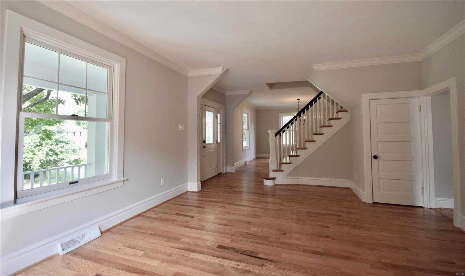 32 South Rock Hill Road St. Louis, MO 63119 - Photo 5 of 31 Gallery Image 5
