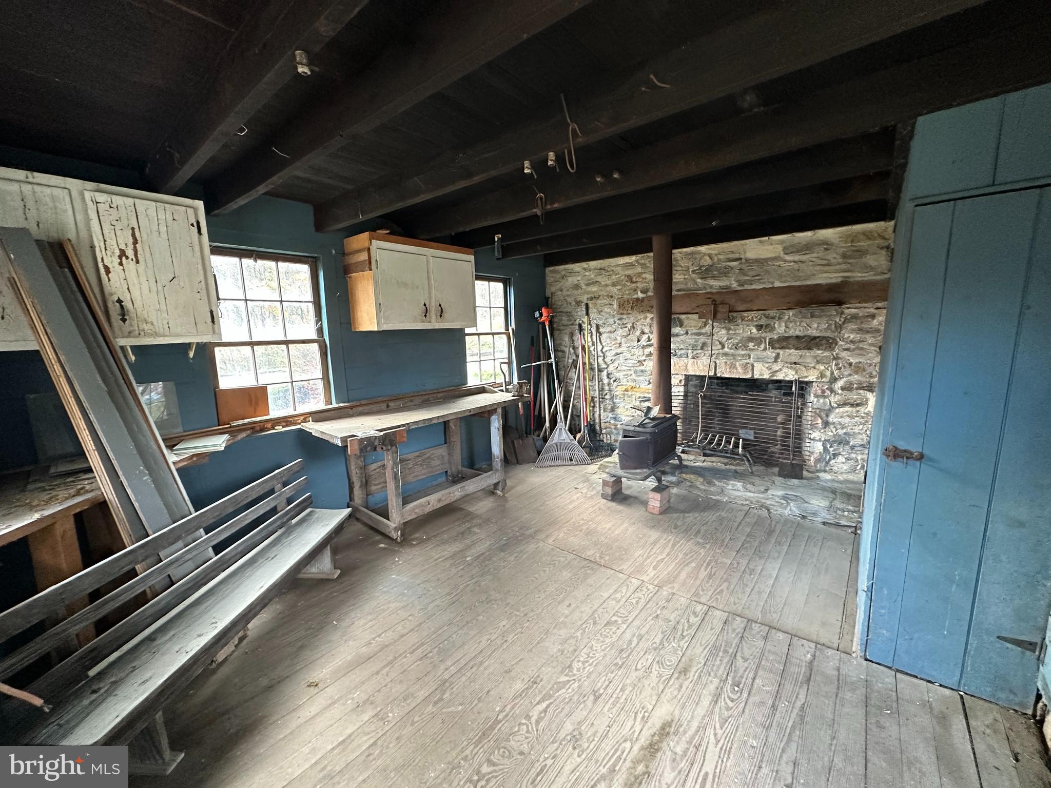 130 Spigot Valley Road Biglerville, PA 17307 - Photo 58 of 64 a room with wooden floor and furniture