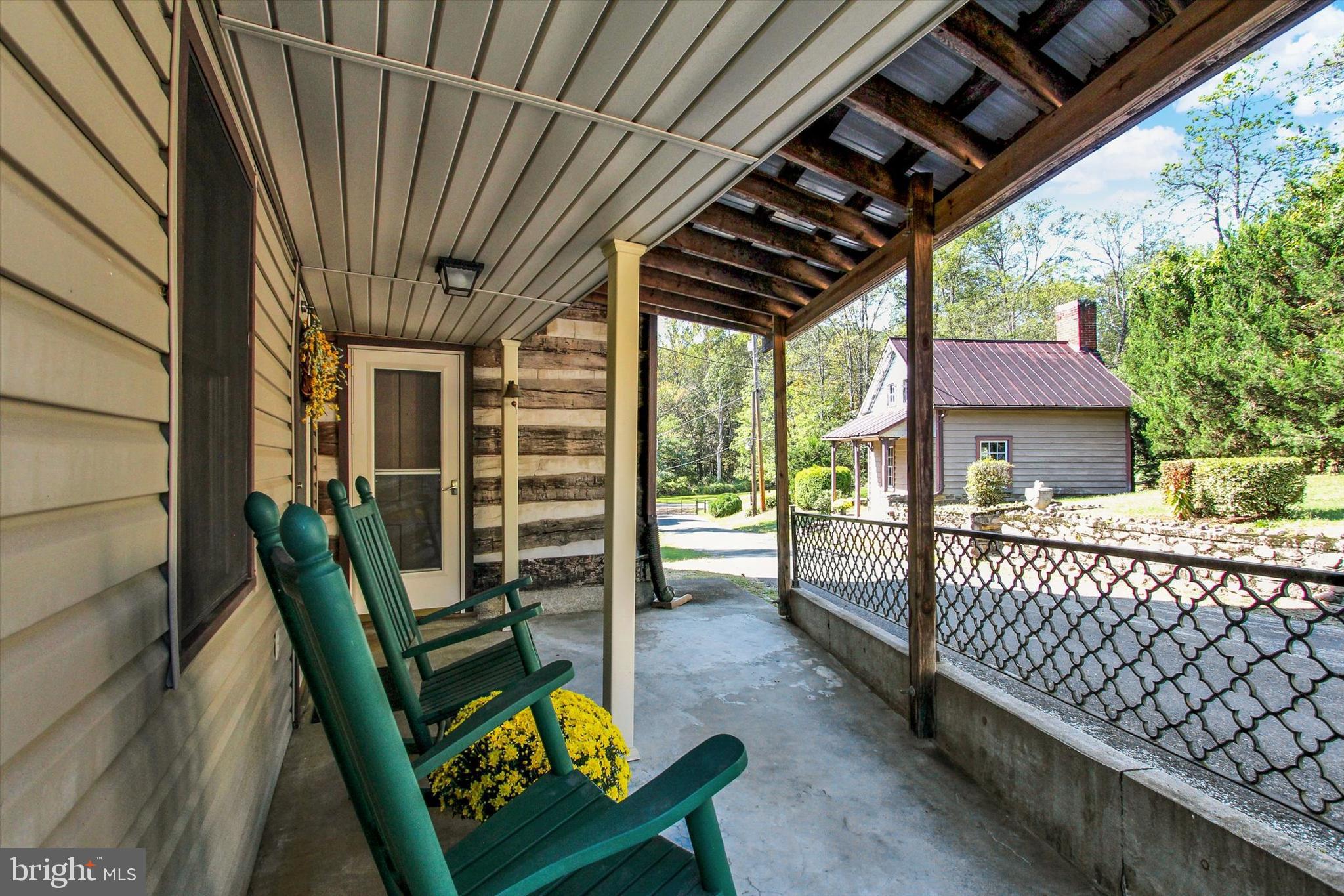 130 Spigot Valley Road Biglerville, PA 17307 - Photo 7 of 64 a view of outdoor seating