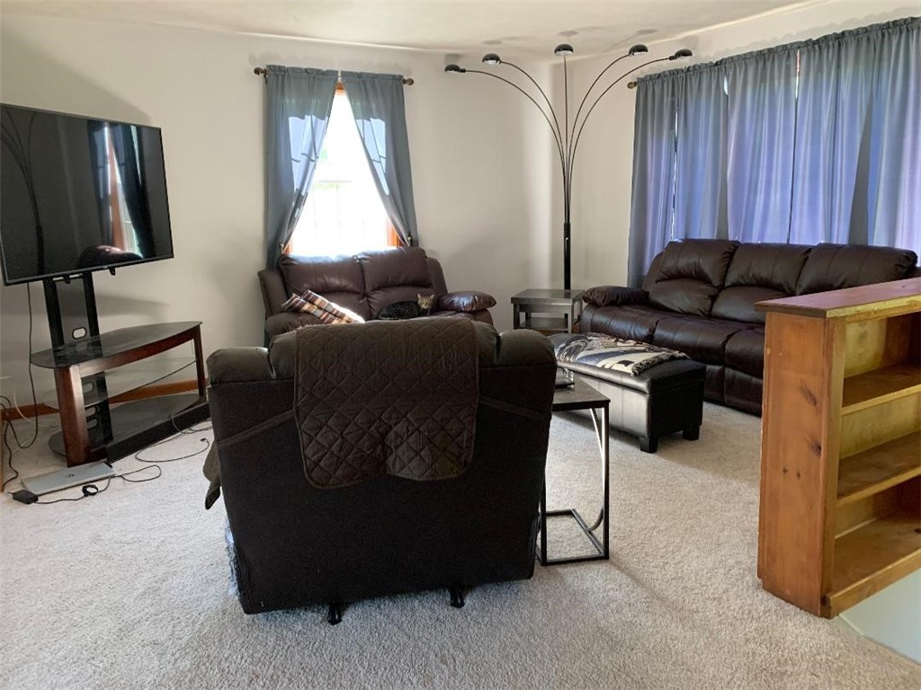 16711 4th Section Road Clarendon, NY 14470 - Photo 9 of 30 Living Room