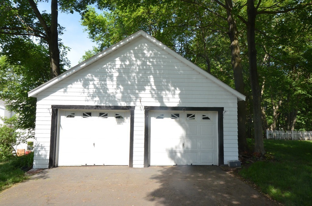 41 Arlington Road Woburn, MA 01801 - Photo 21 of 21 Gallery Image 21