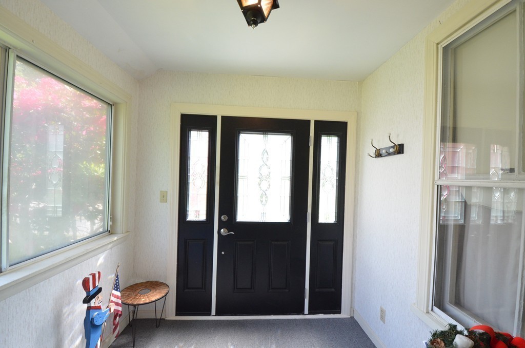41 Arlington Road Woburn, MA 01801 - Photo 10 of 21 Gallery Image 10