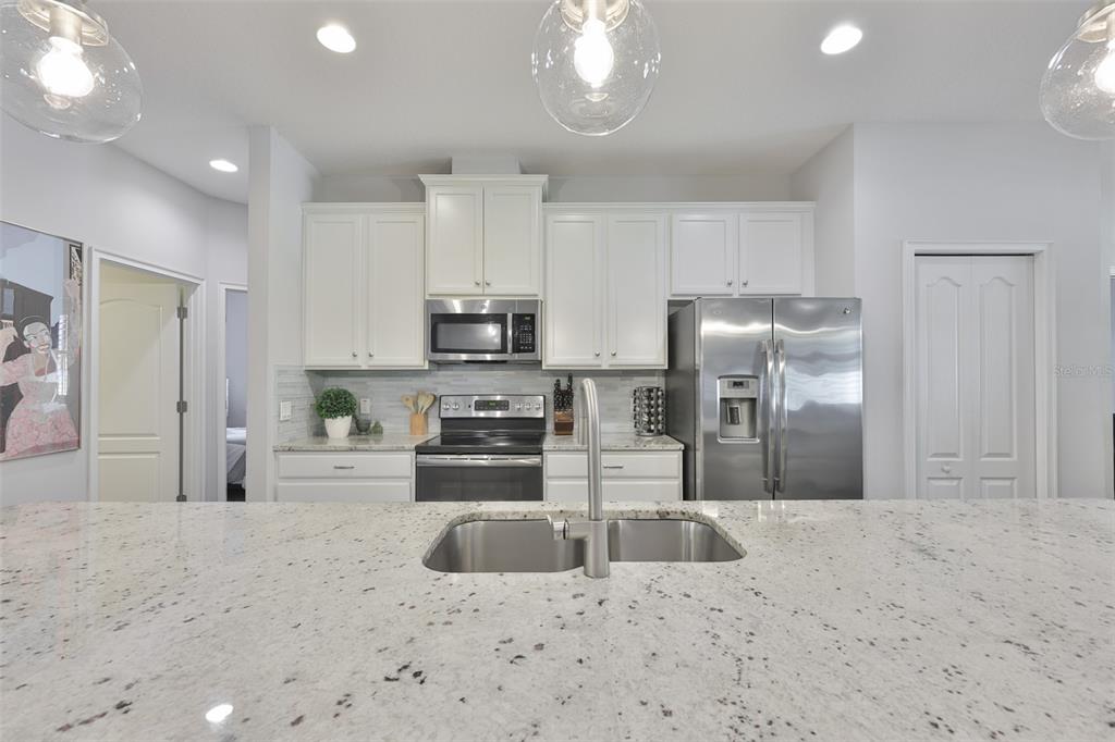 11014 Brahman Ranch Circle Riverview, FL 33578 - Photo 8 of 39