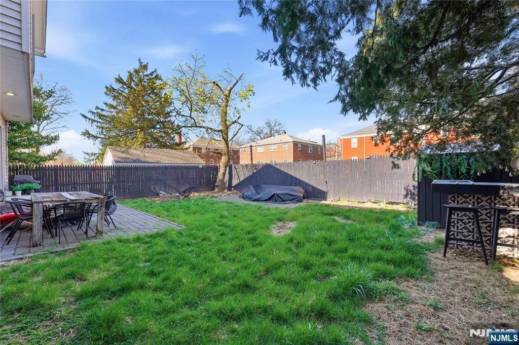 770 Hartwell Street Teaneck, NJ 07666 - Photo 32 of 36