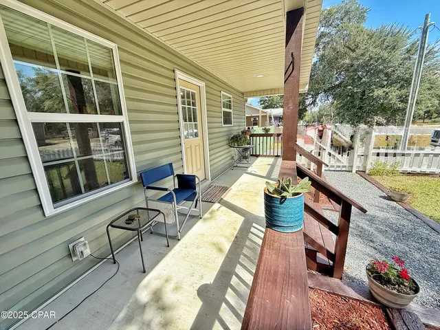 $175,000 | 6589 Grande Oak Loop, Grand Ridge, FL 32442