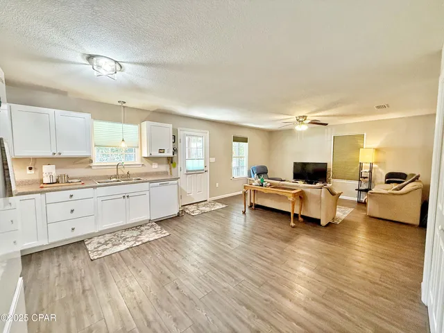 $175,000 | 6589 Grande Oak Loop, Grand Ridge, FL 32442