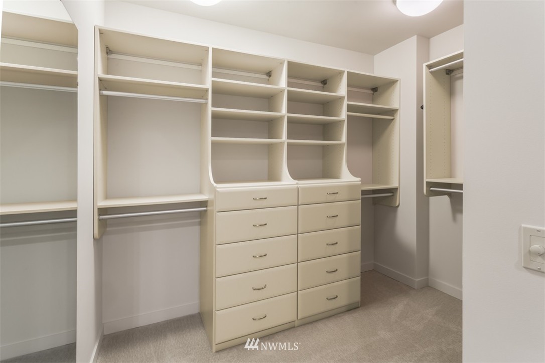 2000 1st Avenue, Unit 2602 Seattle, WA 98121 - Photo 19 of 24