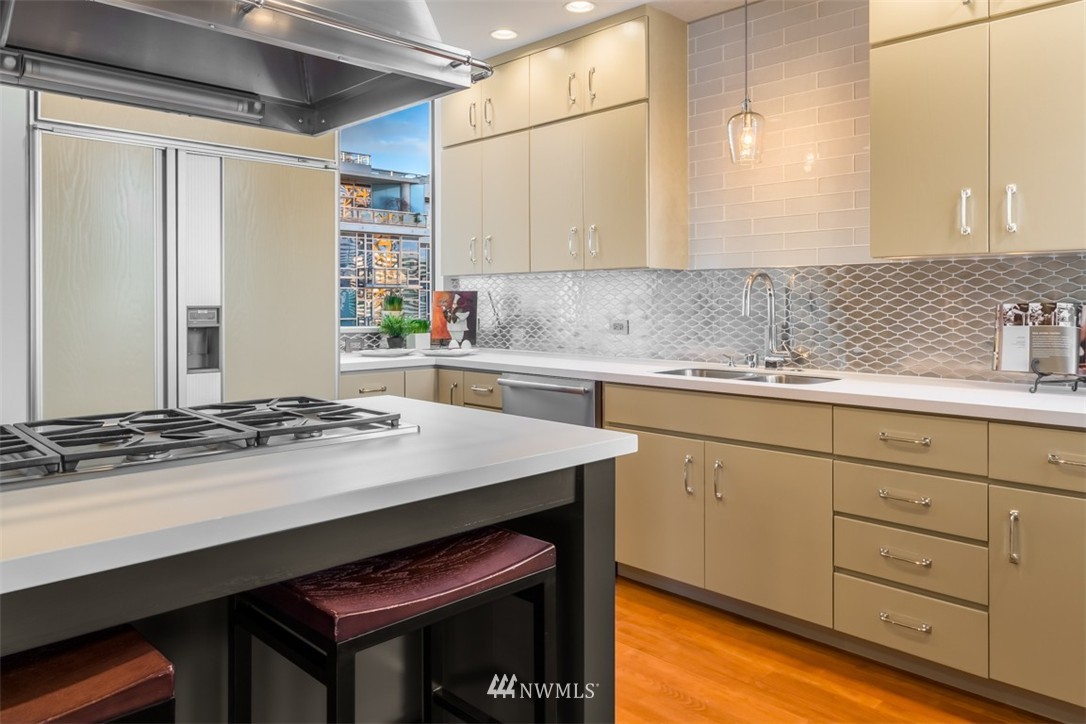 2000 1st Avenue, Unit 2602 Seattle, WA 98121 - Photo 7 of 24