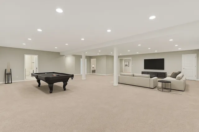 $970,000 | 2471 Augusta Way, Highland Park, IL 60035