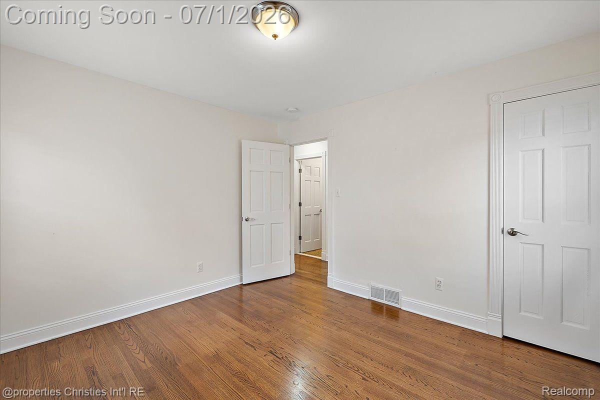 2209 Windemere Road Birmingham, MI 48009 - Photo 15 of 37