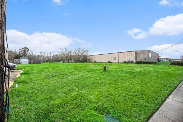 $335,000 | 2412 Pasadena Boulevard, Pasadena, TX 77502