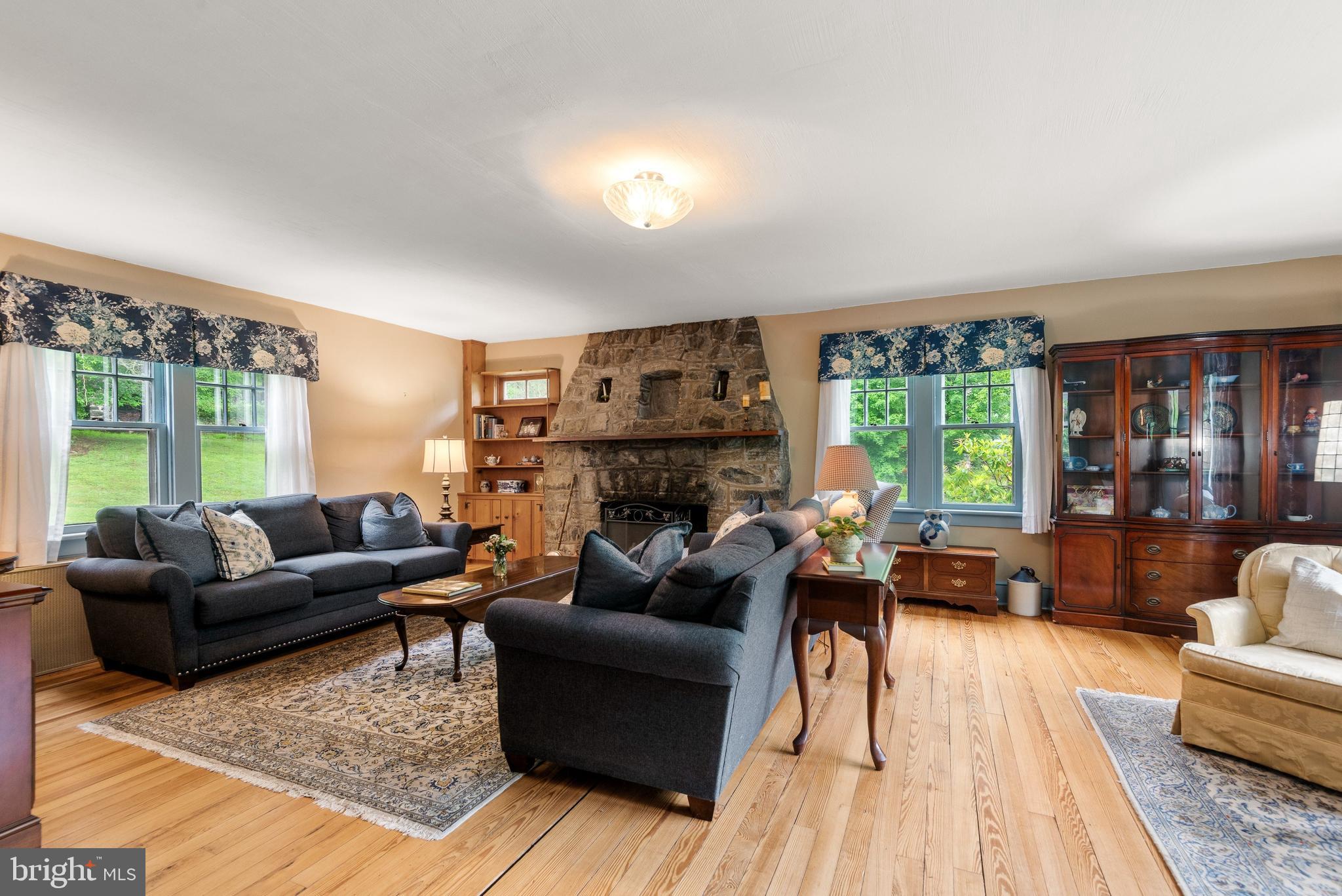 1480 Sawmill Road Downingtown, PA 19335 - Photo 4 of 45