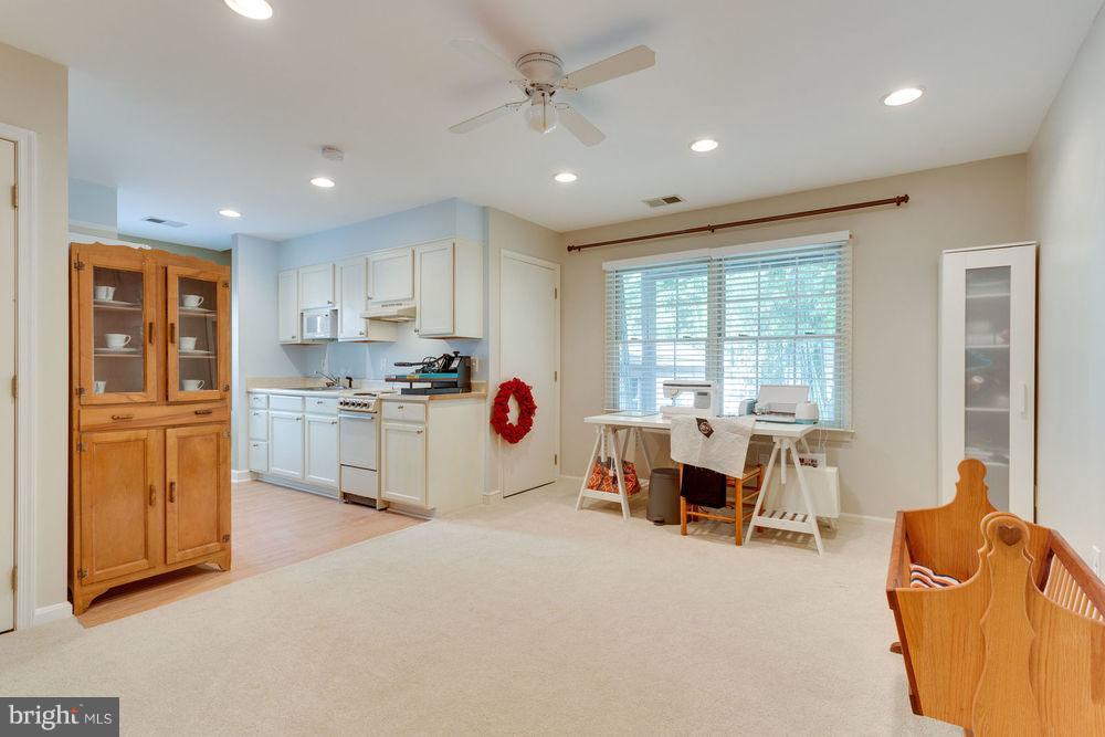6734 Huntsman Boulevard Springfield, VA 22152 - Photo 23 of 24 Appatment