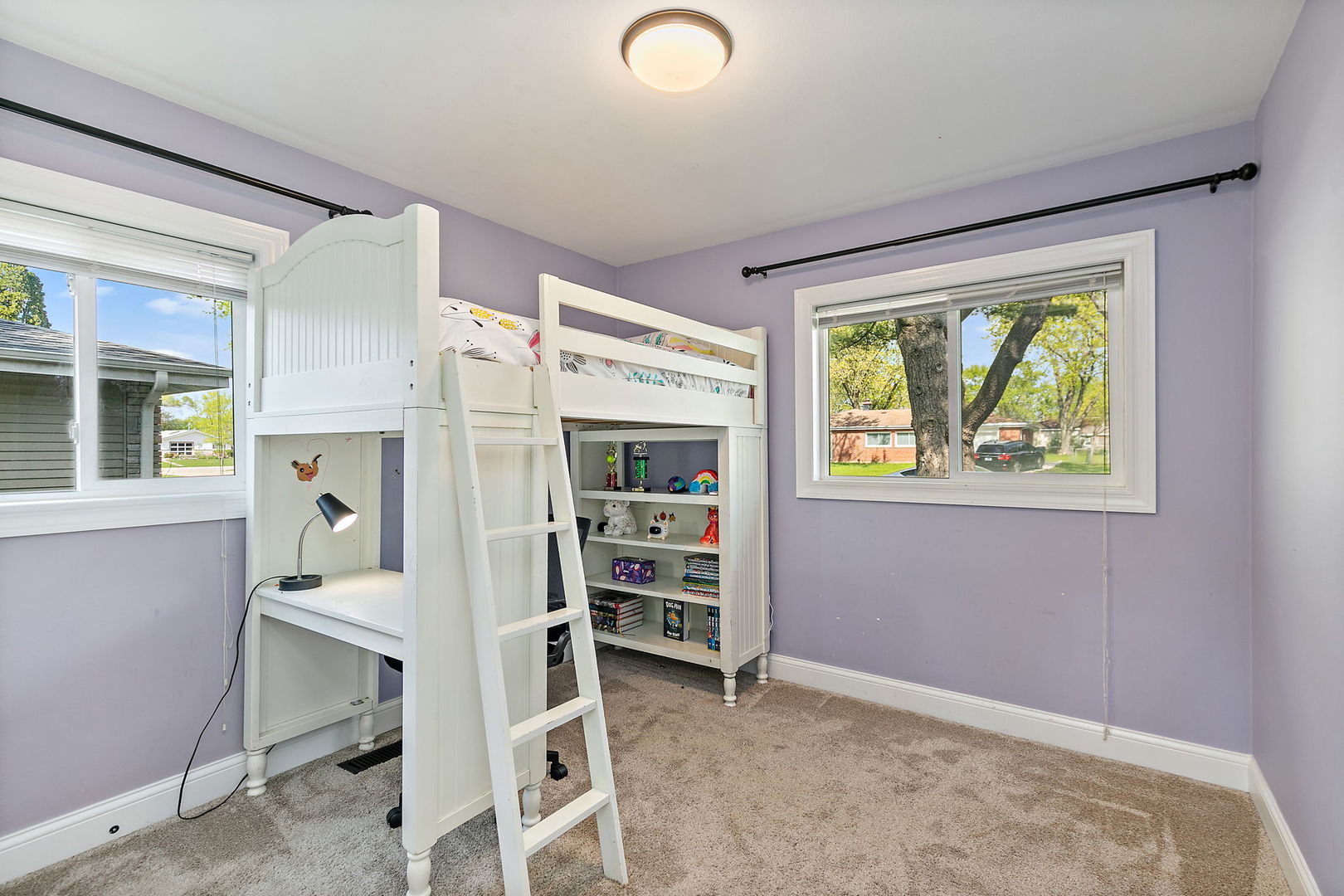 710 Olive Street Hoffman Estates, IL 60169 - Photo 18 of 30 a view of room with window and cabinet