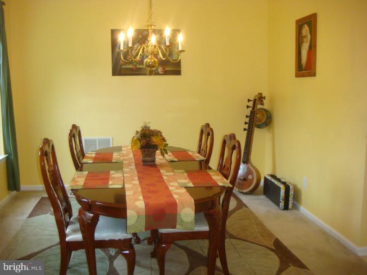 61 Warwick Road West Windsor, NJ 08550 - Photo 6 of 21 Gallery Image 6