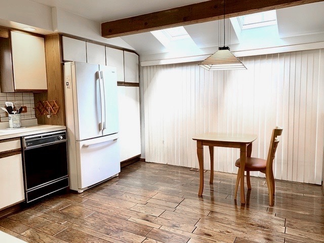 176 West Frontage Road Northfield, IL 60093 - Photo 3 of 14 Gallery Image 3