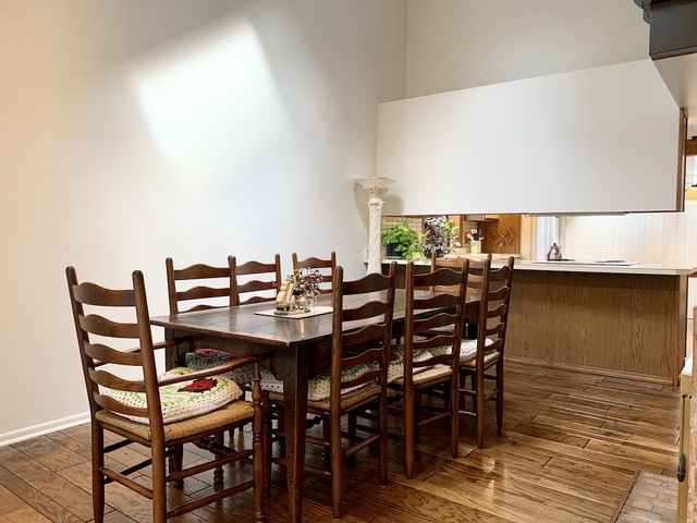 176 West Frontage Road Northfield, IL 60093 - Photo 5 of 14 Gallery Image 5