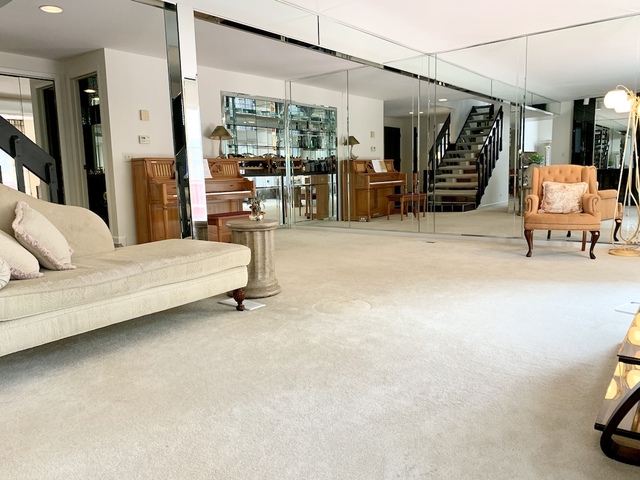 176 West Frontage Road Northfield, IL 60093 - Photo 6 of 14 Gallery Image 6