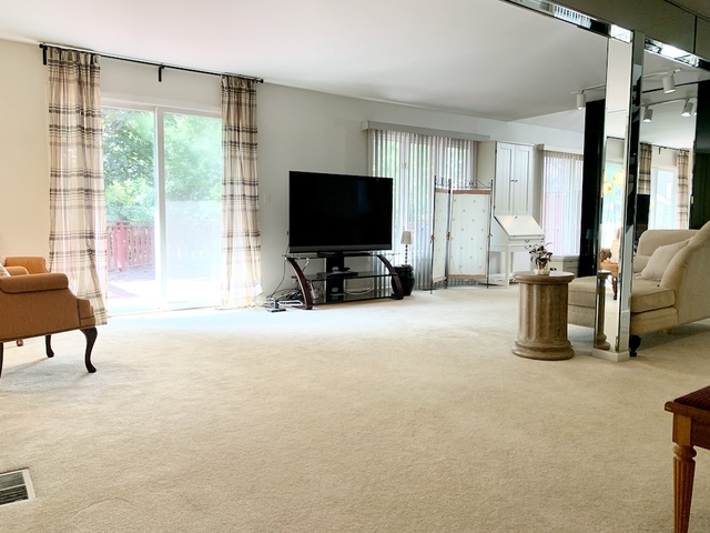 176 West Frontage Road Northfield, IL 60093 - Photo 7 of 14 Gallery Image 7