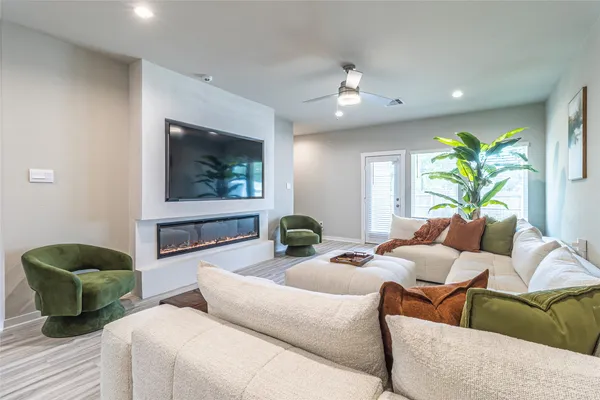 $2,650 | 3020 Stock Orch Lane, Houston, TX 77047