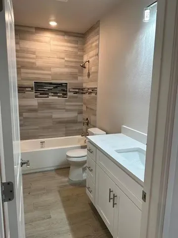 $2,050 | 2500 San Gabriel Drive, Granbury, TX 76048