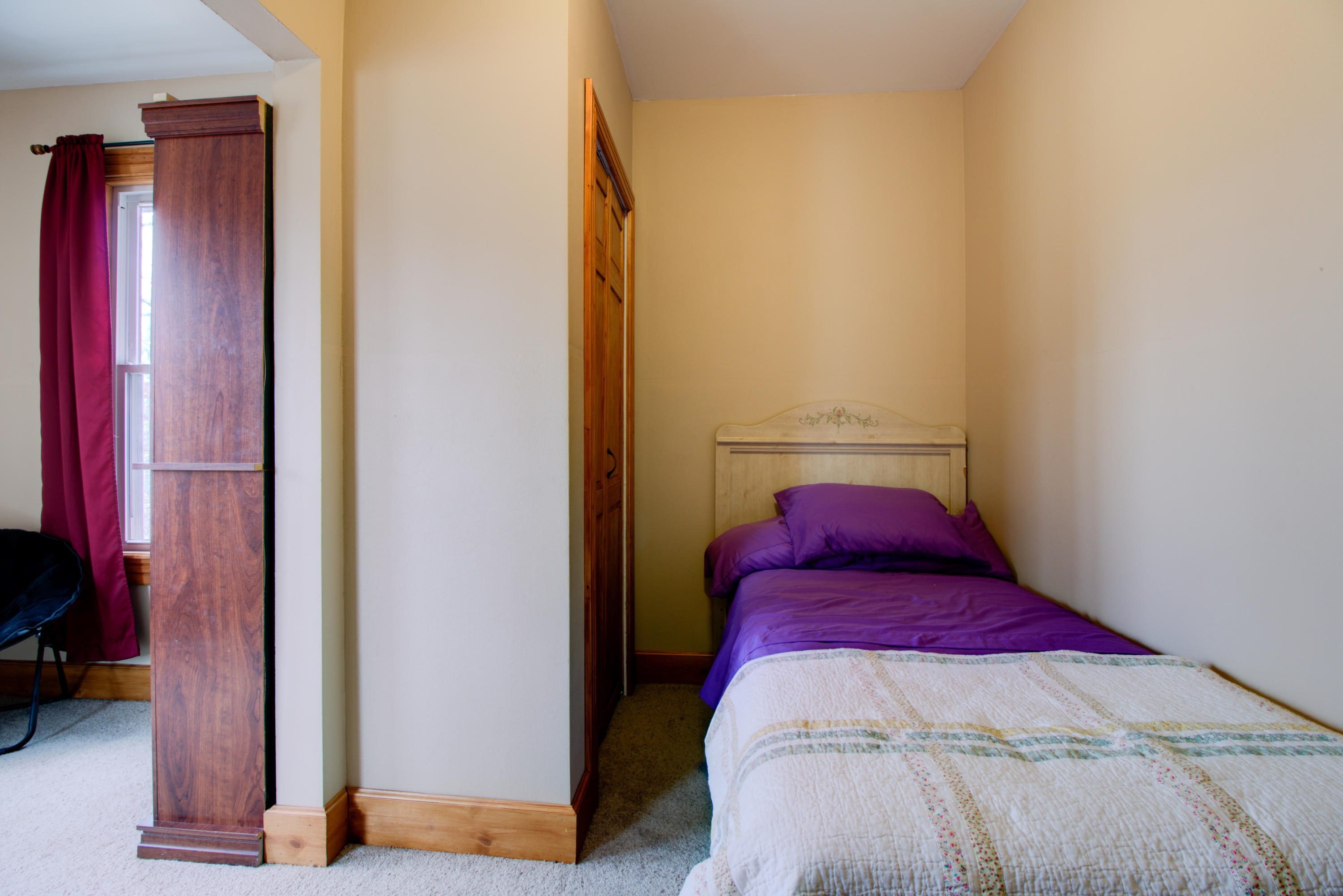 4324 Rakes Road Roanoke, VA 24014 - Photo 19 of 38 a view of a bedroom