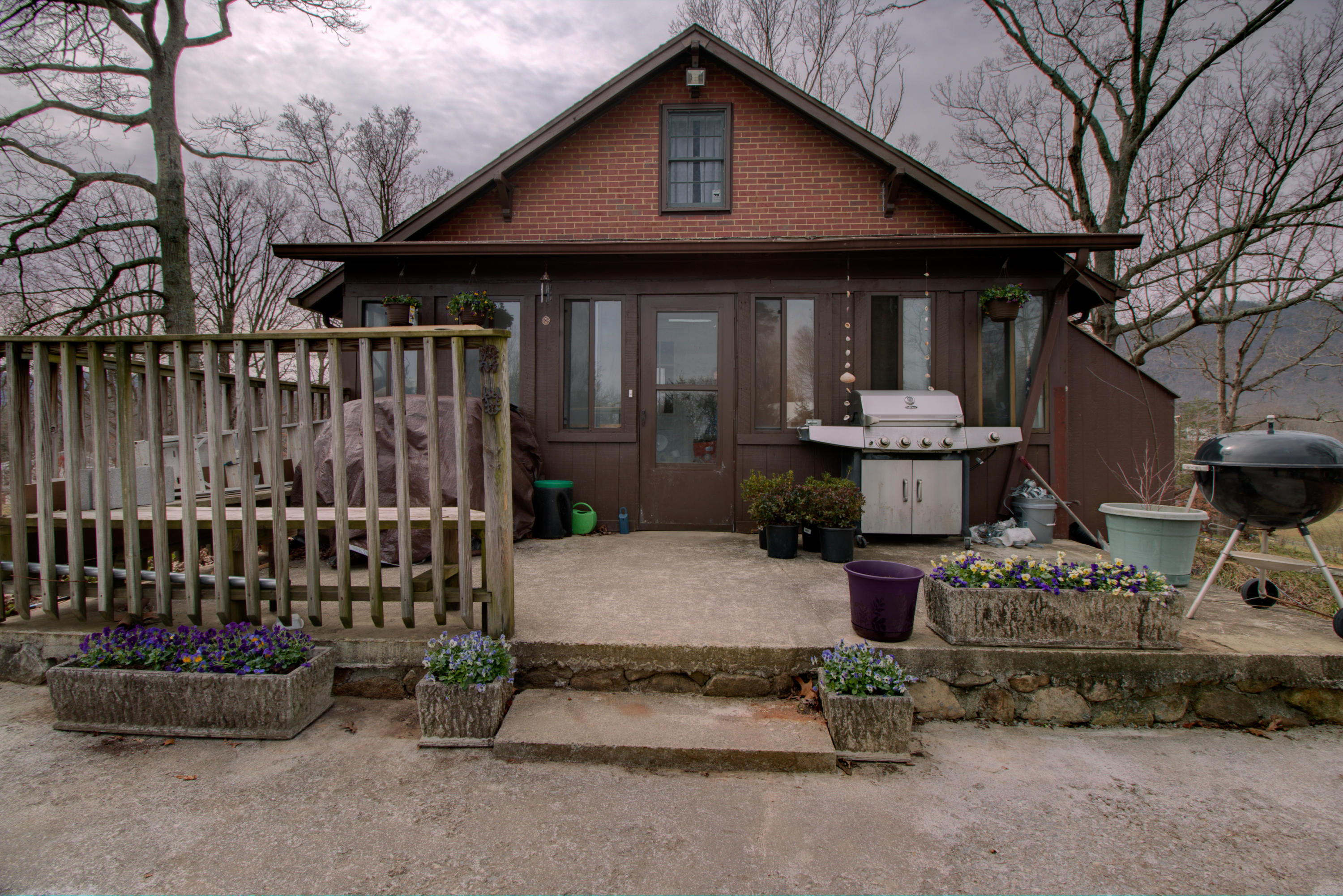 4324 Rakes Road Roanoke, VA 24014 - Photo 33 of 38 a front view of a house with sitting area