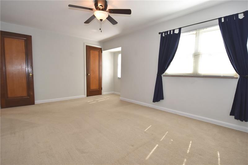 38 Greenlee Road Pittsburgh, PA 15227 - Photo 11 of 25 Gallery Image 11