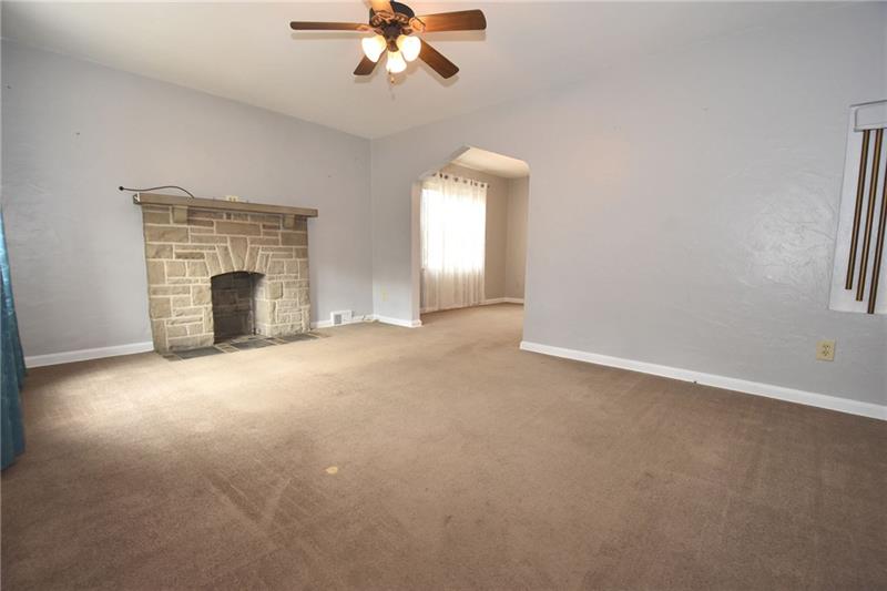 38 Greenlee Road Pittsburgh, PA 15227 - Photo 3 of 25 Gallery Image 3