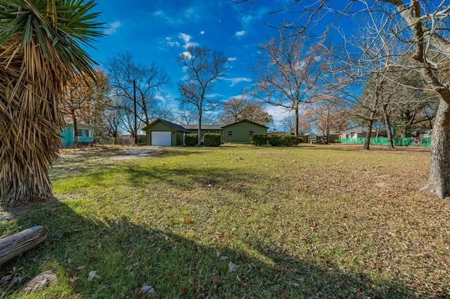 $260,000 | 304 Pine Street, Kemp, TX 75143